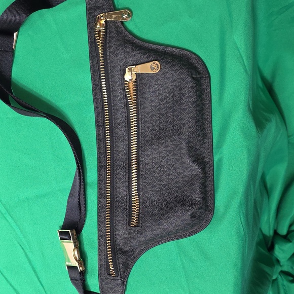 Michael Kors Handbags - Michael Kors Fanny Pack Black Designer Womens Thin. MK Logo (Glori #1)